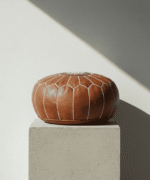 بوف جلدي بني - فن مغربي - متجر مغربي